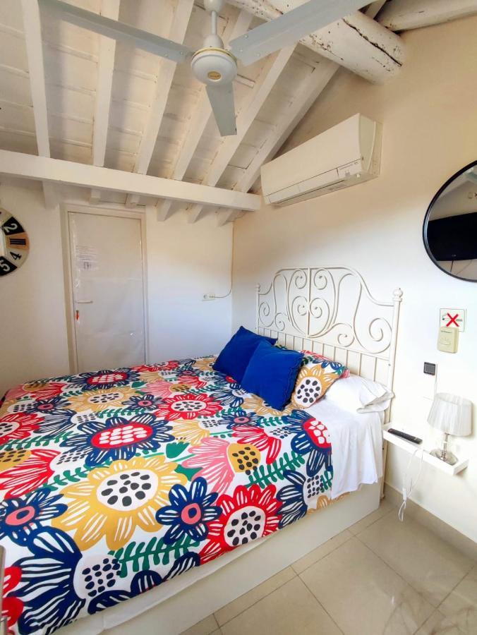 Apartamentos Marques De La Merced Málaga Dış mekan fotoğraf